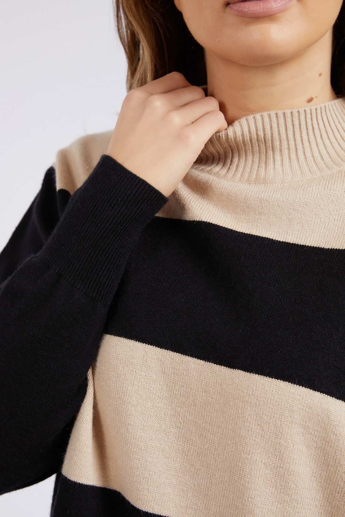 Foxwood Canterbury Knit - Image 3
