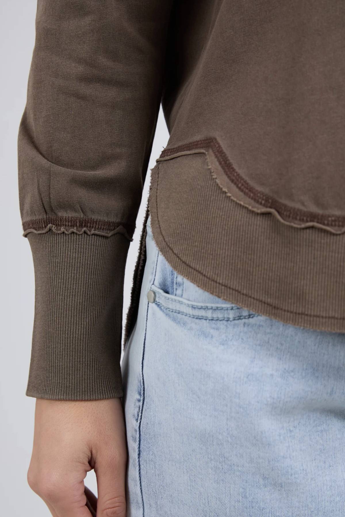 Foxwood Farrah Long Sleeve - Image 4