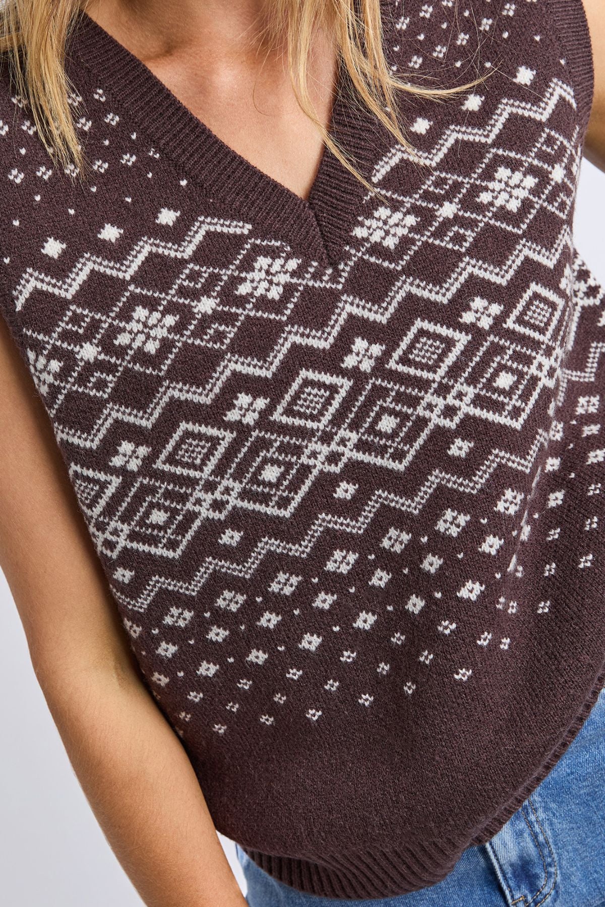 Foxwood Nordic Vest - Image 4