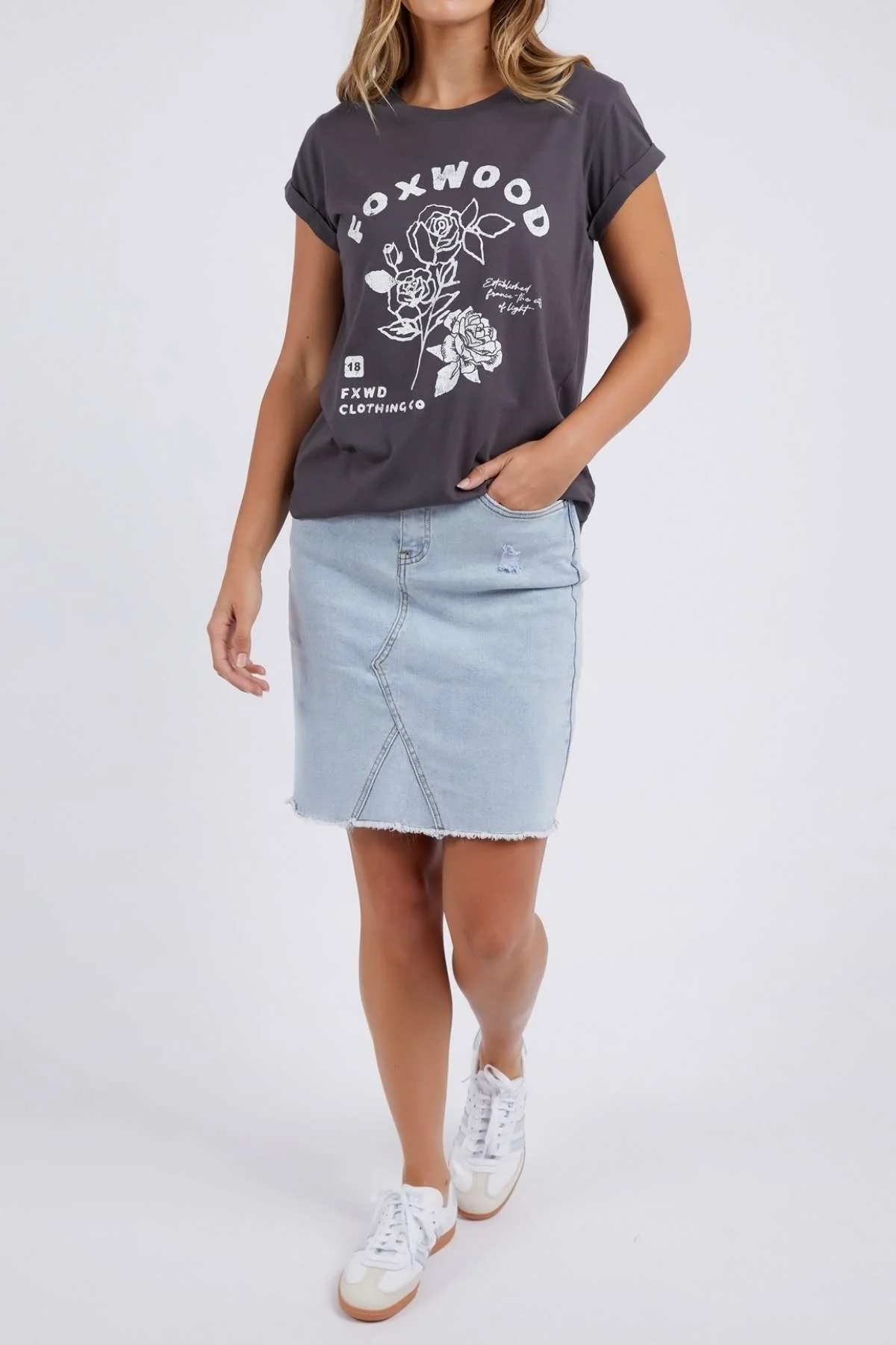 Foxwood Rosette Tee - Image 5
