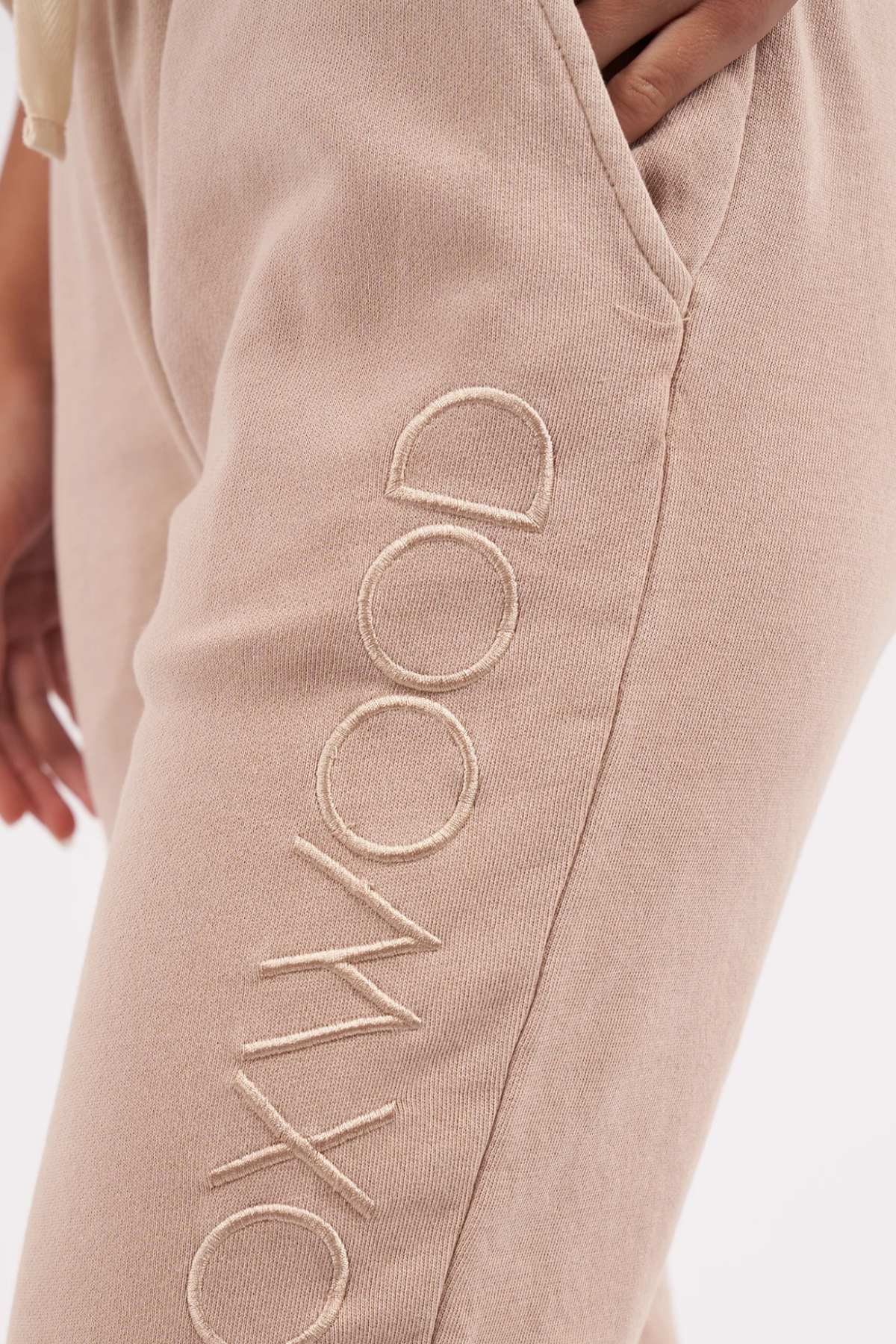 Foxwood Simplified Pant - Image 4