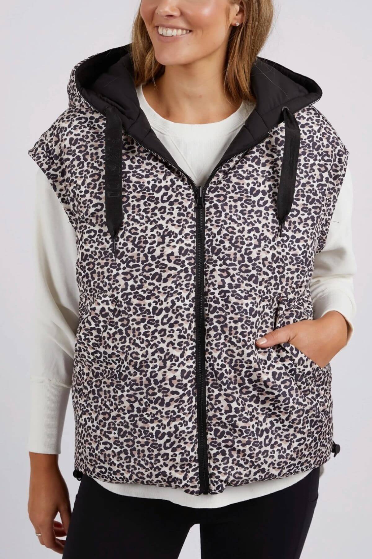Foxwood Sports Leopard Vest - Image 4