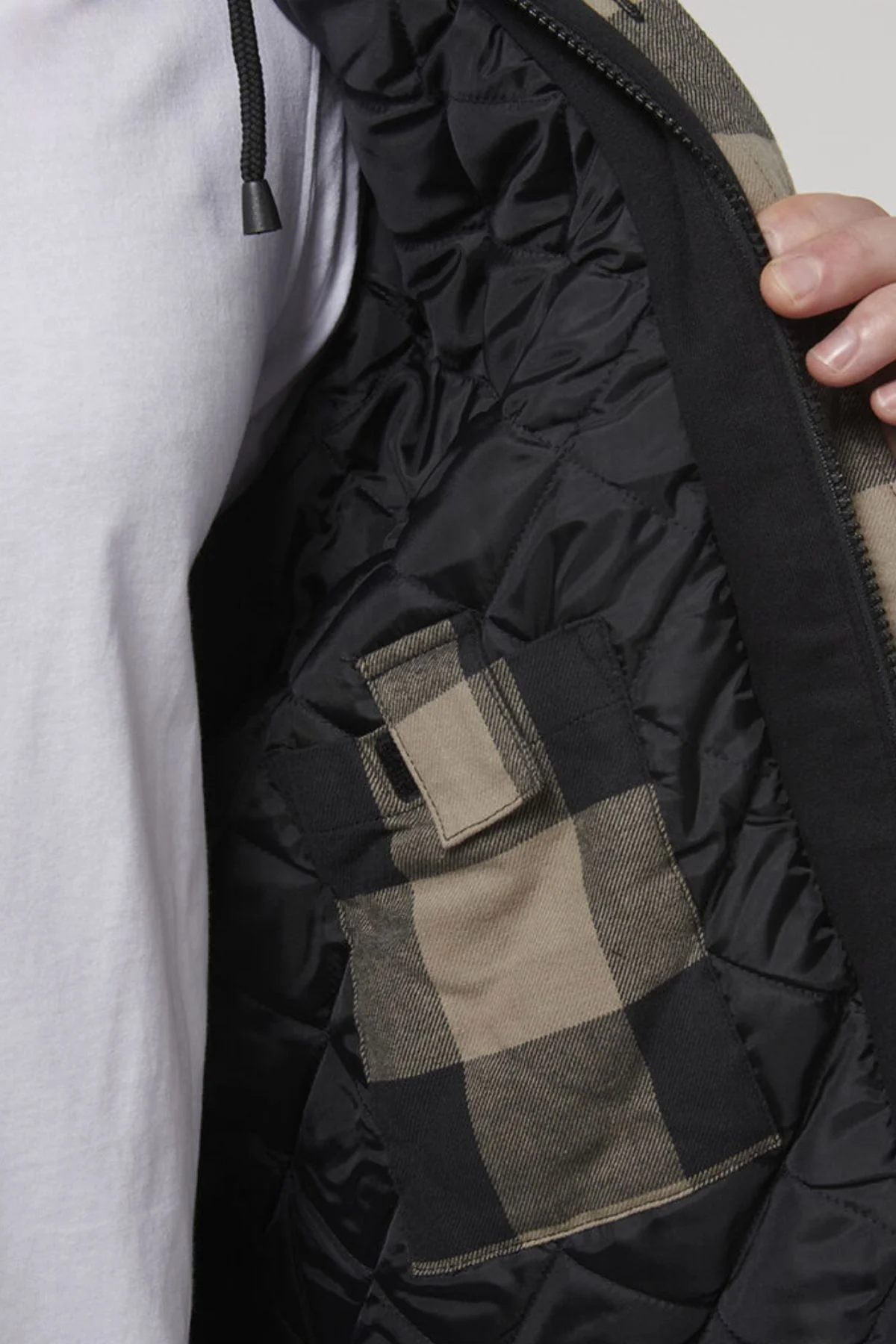 Hard Yakka Quilted Flannelette Shacket - Image 3