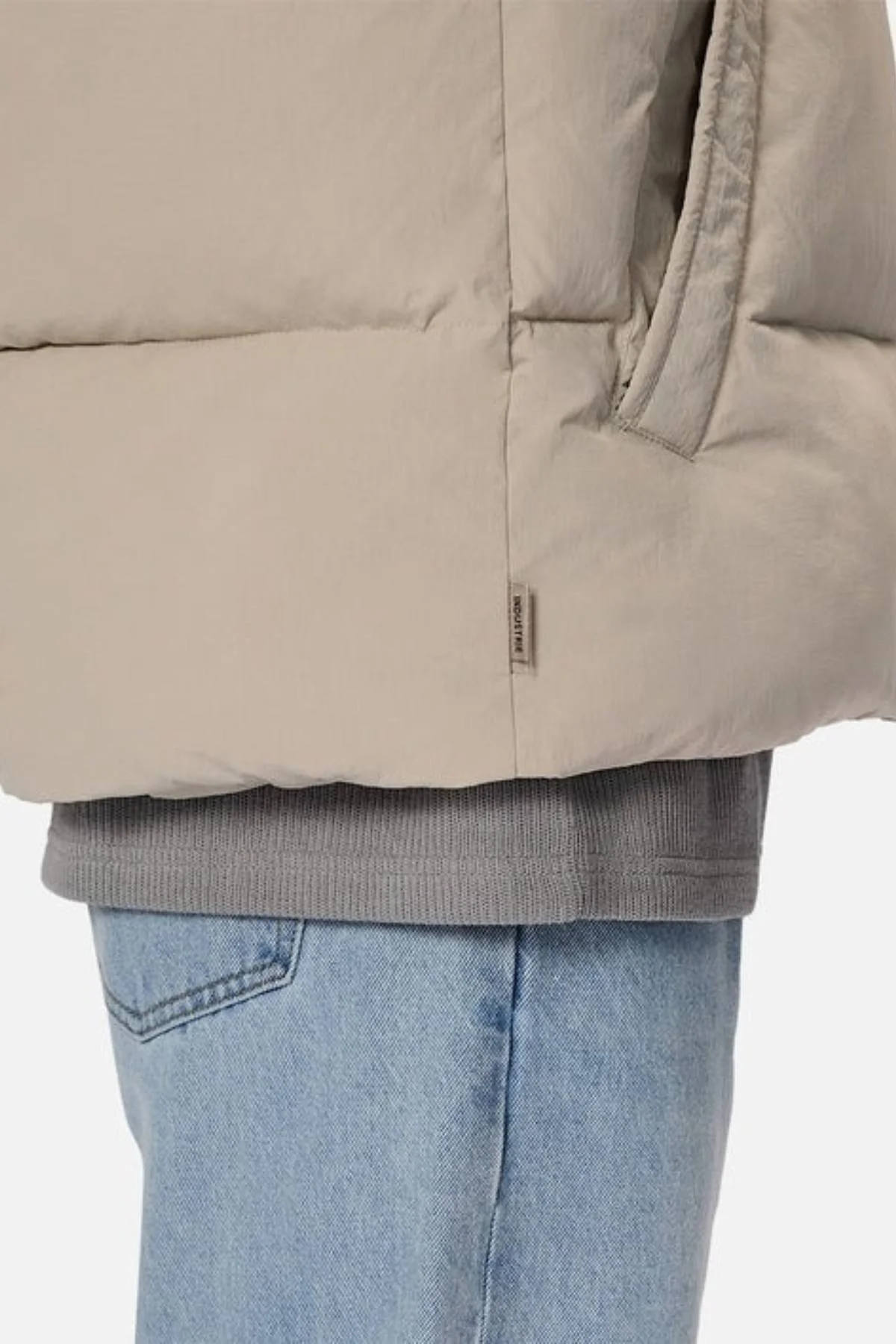 Industrie The Busan Puffer Vest - Image 5