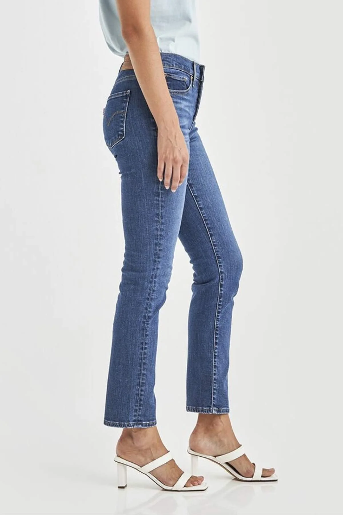Levis 312 Shaping Slim Jean - Image 3