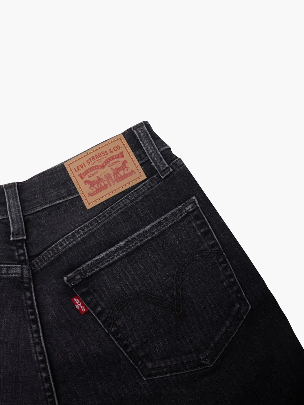 Levis High-Waisted Boyfriend Jean - Image 5