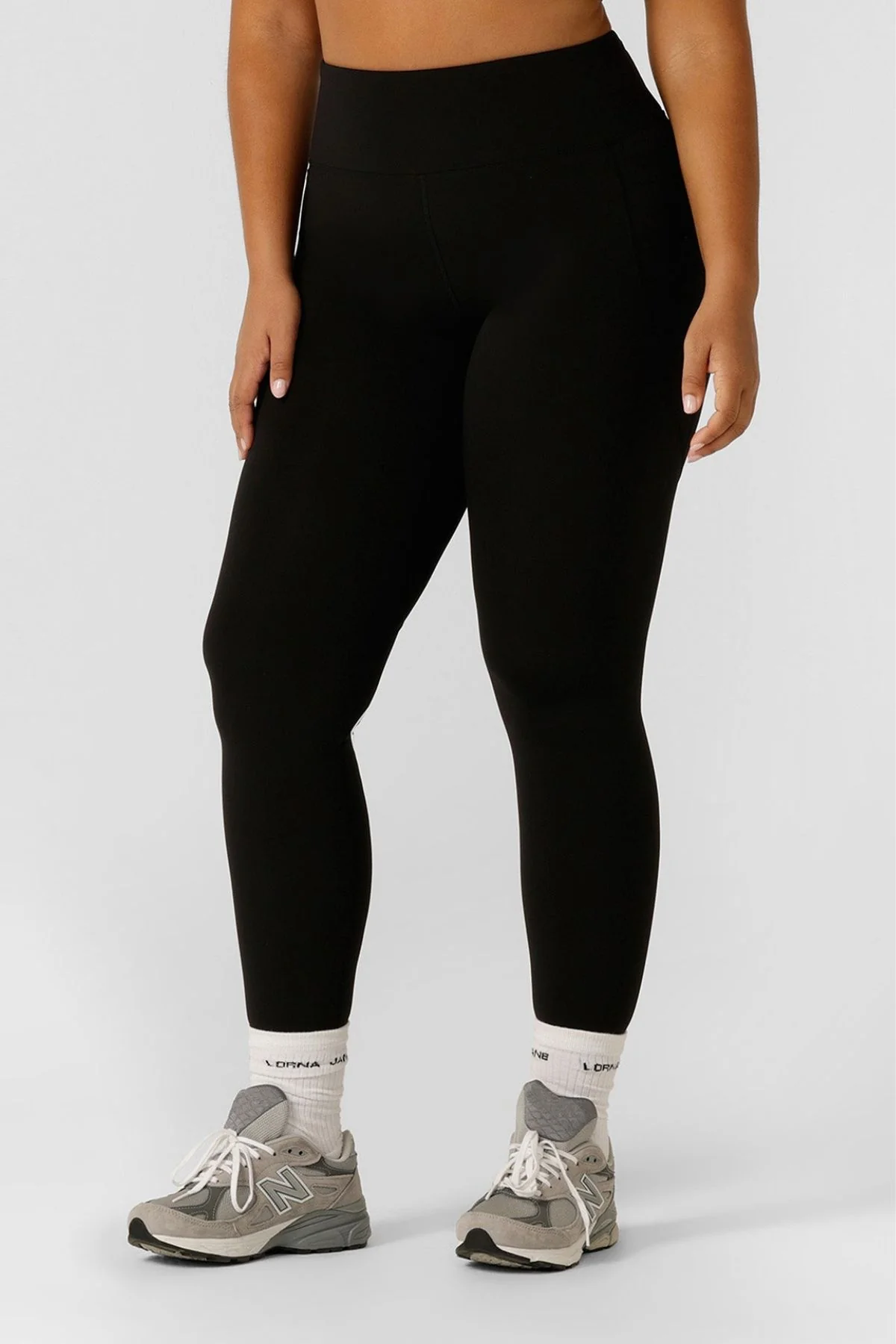 Lorna Jane Amy Thermal Phone Pocket Ankle Biter Leggings - Image 3