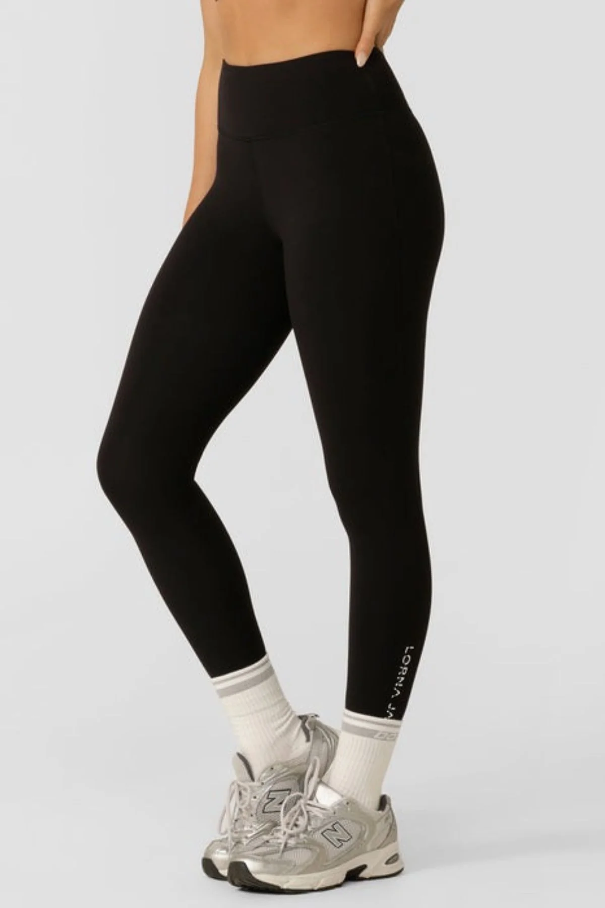 Lorna Jane Lotus No Chafe Phone Pocket Ankle Biter Leggings