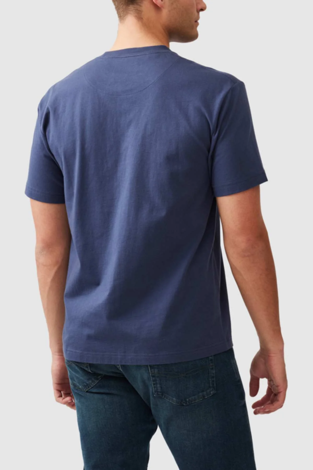 Rodd & Gunn The Peaks Logo Tee - Image 2