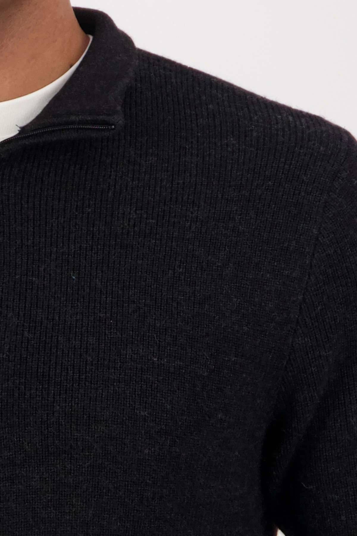 Swanndri Otahu River Quarter Zip Merino Knit - Image 4
